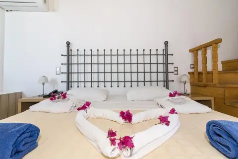 Antinea Suites & Spa Hotel in Δημοτική Ενότητα Θήρας — foto 8