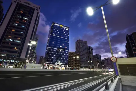 Jannah Burj Al Sarab in أبوظبي — foto 11