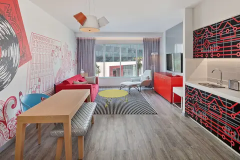 Radisson RED Hotel Dubai Silicon Oasis in Dubai, foto 5