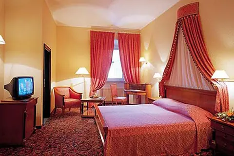 Parkhotel Mondschein in Bolzano — foto 12
