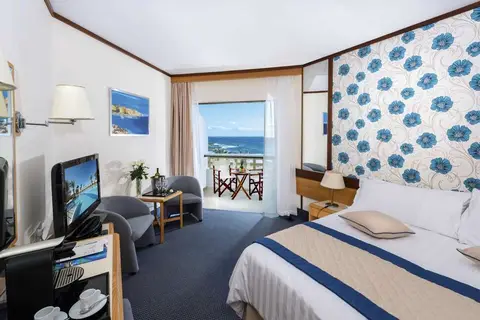 Athena Royal Beach in Γεροσκήπου — foto 3
