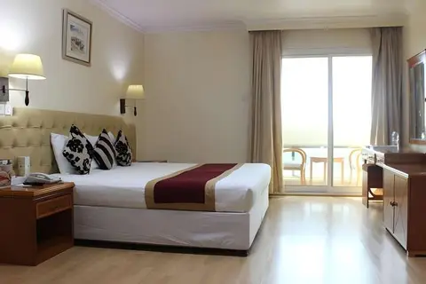 Al Seef Hotel in Al Khalidiyah — foto 2