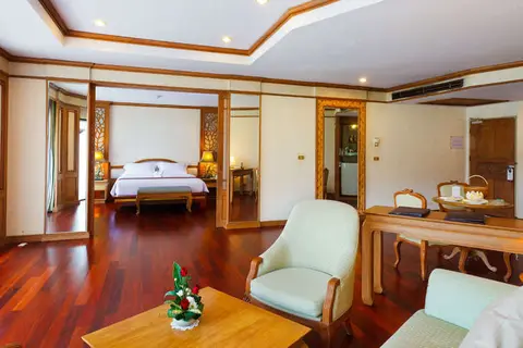 Hotel Diamond Cliff Resort & Spa in ตำบลป่าตอง — foto 18