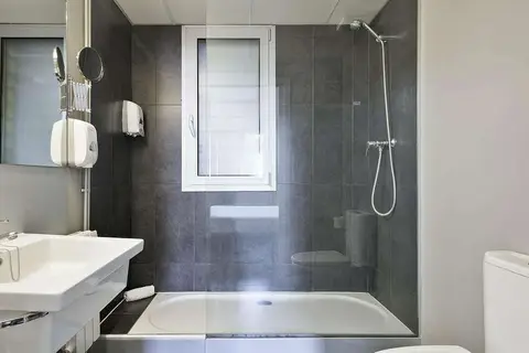Aparthotel Barcelona Montjuic in Barcelona — foto 15