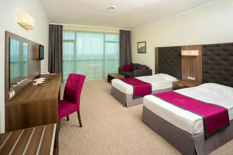 Marina Grand Beach Hotel in Несебър — foto 4