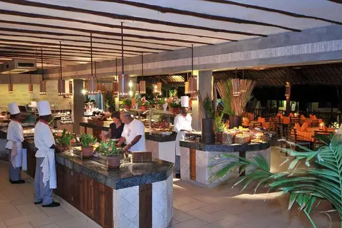 Baobab Beach Resort & Spa in Mombasa — foto 11
