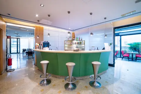 Tiffany Milano in Trezzone — foto 12
