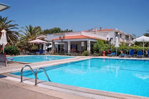Kalloni Bay in Σκάλα Καλλονής — foto 24