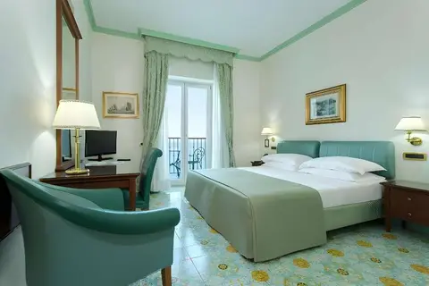 Lloyd's Baia Hotel in Vietri sul Mare — foto 19