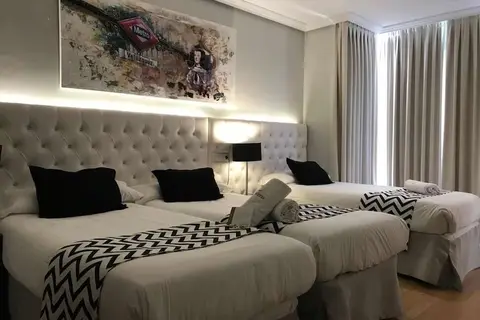 Hotel Suites Feria in Madrid