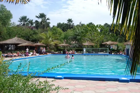Holiday Beach Club in Sukuta — foto 14