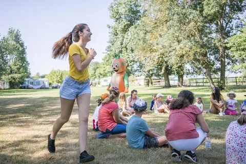 Camping Le Domaine De La Brèche in Varennes-sur-Loire — foto 19