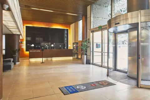 Hotel Silken Puerta Valencia in Valencia — foto 9