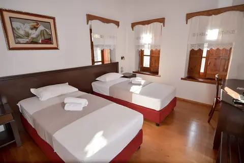 Hotel Kalemi 2 in Gjirokastra — foto 21