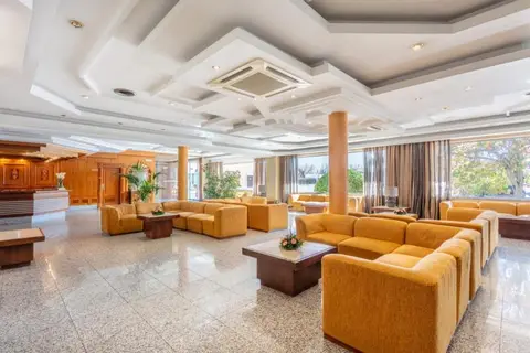 Hotel Crisol Regio in Santa Marta de Tormes — foto 8