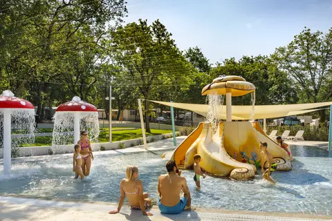 Planet Camping Maravea Resort in Novigrad — foto 16