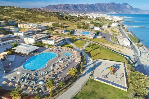 Grand Blue Beach Hotel in Καρδάμαινα — foto 17