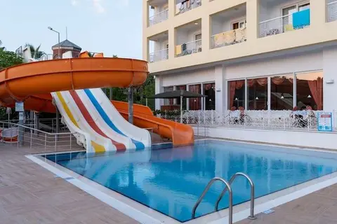 Pine House Hotel in Kemer — foto 2