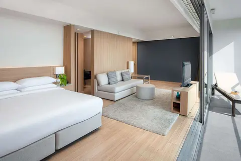 The Andaman Beach Hotel Phuket in ตำบลป่าตอง — foto 10