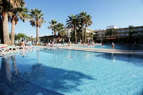 Club Hotel Aguamarina in es Mercadal — foto 20