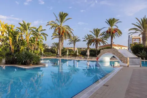 Seagull Hotel Apartments in Παραλίμνι — foto 29