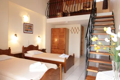Village Inn Studios & Appartementen in Laganas Municipal Unit, foto 9
