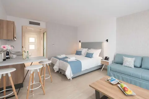 Hotel Defkalion in Πέτρα — foto 6