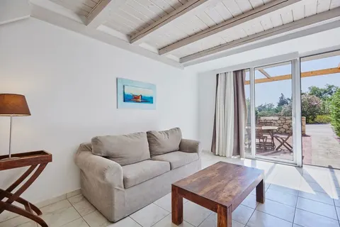 Belvedere Luxury Suites in Zakynthos Municipal Unit — foto 21