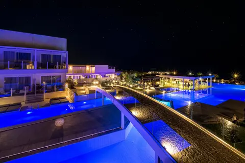 Insula Alba Sea Side Resort & Spa in Analypsi — foto 14