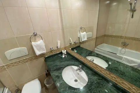 Adriatik Hotel in Durres — foto 29