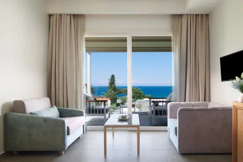 Alexandra Elegance Bridging Generations in Ποτός — foto 25