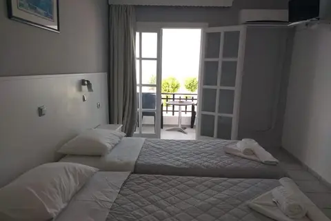 Stella Maris Hotel in Μαρμάρι — foto 16