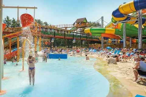 Attractie- en Vakantiepark Slagharen foto 45