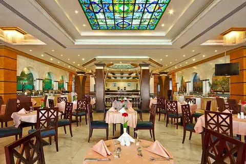 Sahara Beach Resort & Spa in Sharjah — foto 14