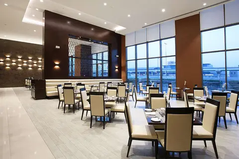 Metropolitan Hotel Dubai in Dubai — foto 13
