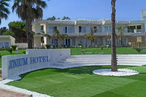 Jonium Hotel in Pulsano — foto 18