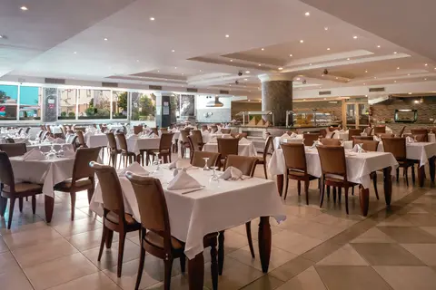 AMC Royal Hotel & Spa in Hurghada — foto 17