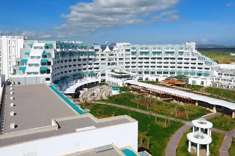 Limak Cyprus Deluxe Hotel in Bafra — foto 2