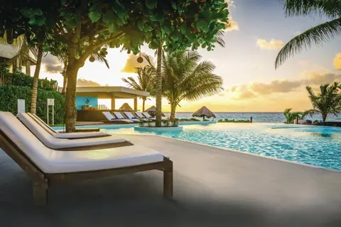 The Beachfront by The Fives Hotels in Playa del Carmen — foto 14