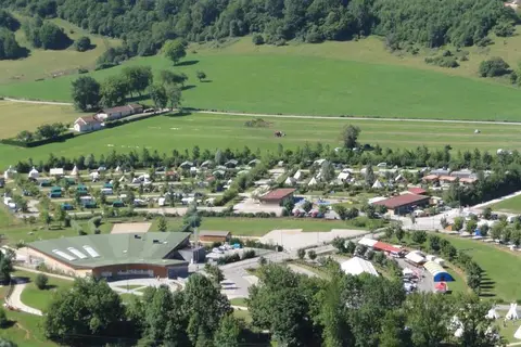 Camping La Roche D Ully in Ornans — foto 3