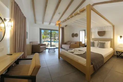 Bohemian Gardens Hotel in Παραλίμνι — foto 9