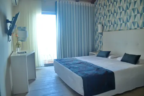 Hotel Ouril Julia in Santa Maria — foto 11