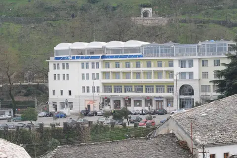 Hotel Cajupi in Gjirokastra — foto 22
