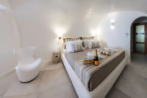 Elite Luxury Suites in Δημοτική Ενότητα Οίας — foto 11