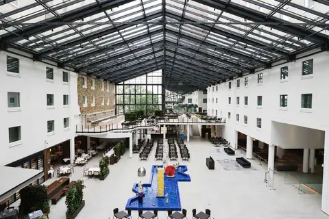 Hotel Estrel Berlin in Berlijn — foto 12