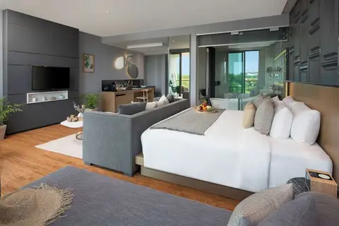 Wyndham Grand Nai Harn Beach Phuket in ตำบลราไวย์ — foto 7