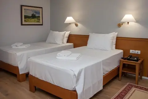 Arber Hotel in Tirana — foto 7