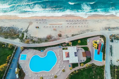 Almyros Beach Resort & Spa in Αχαράβη — foto 3