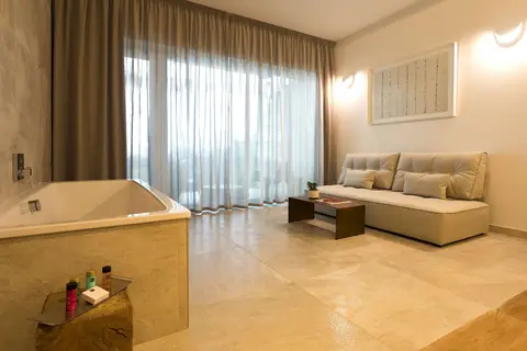 Higueron Hotel Malaga, Curio Collection by Hilton in Fuengirola — foto 28