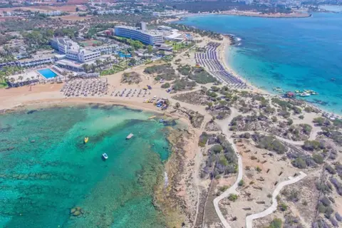 The Dome Beach Hotel & Resort in Ayia Napa — foto 5